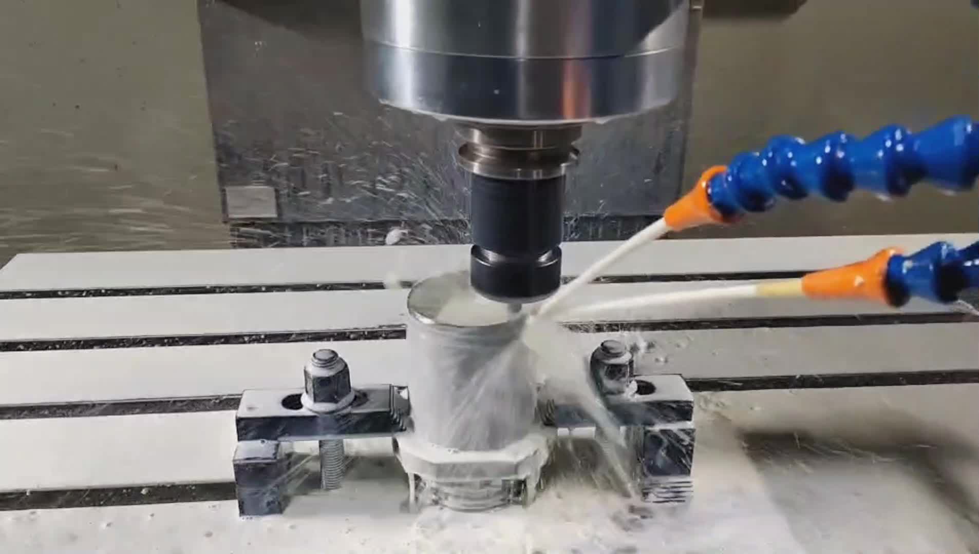 Cara CNC Precision Machining meningkatkan akurasi
